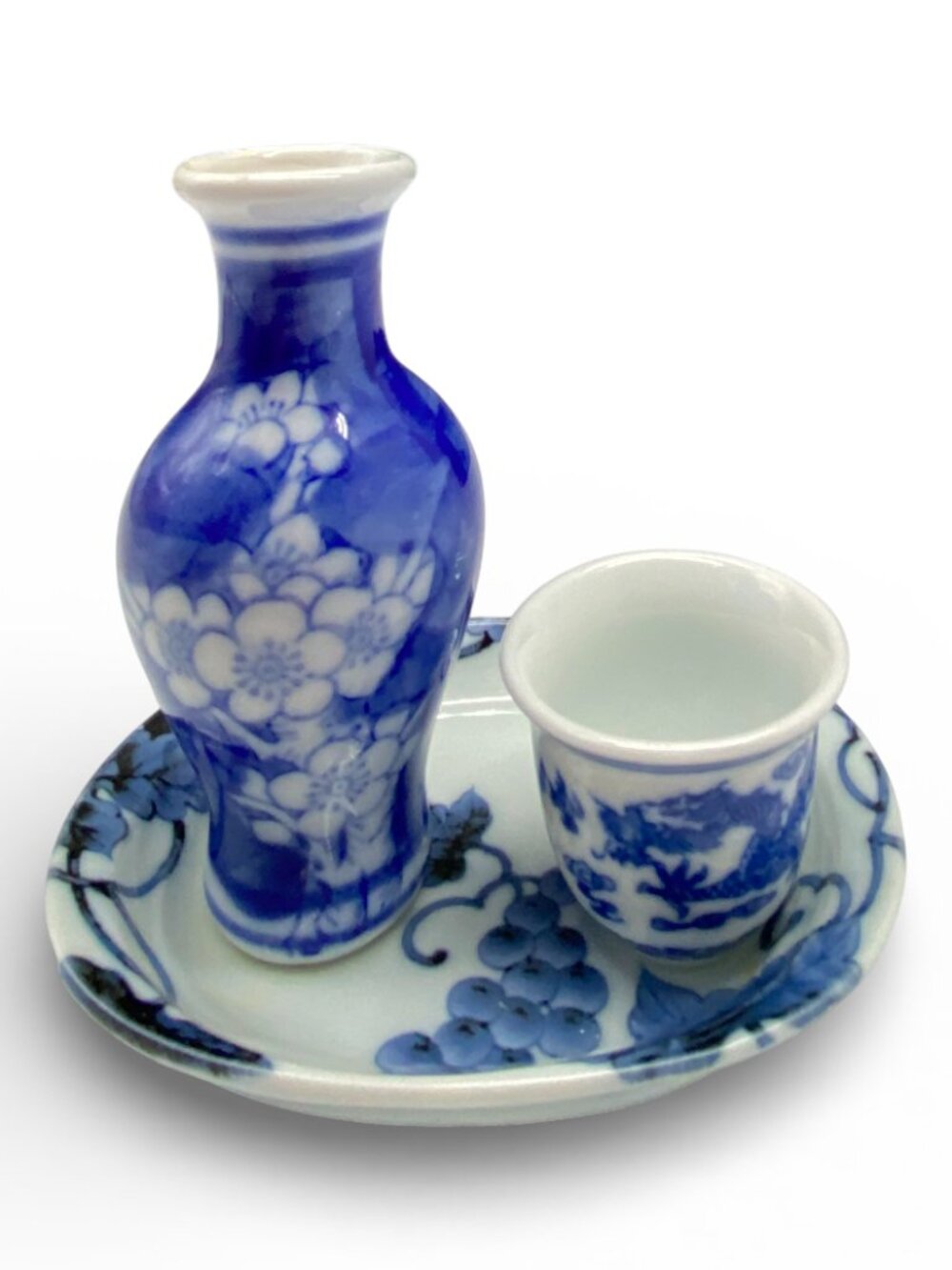 Three Blue and White Porcelain Pieces